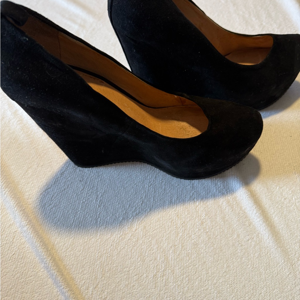 Aldo Classic Black Suede Wedges